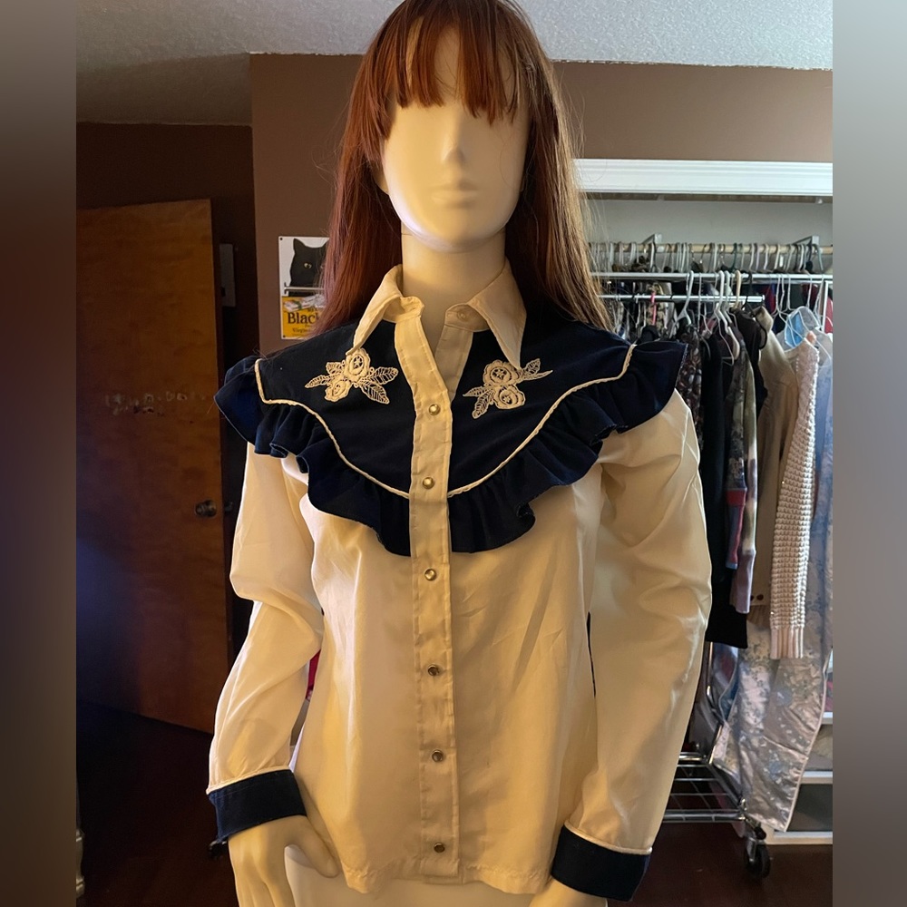 Chicest western shirts fits small and medium